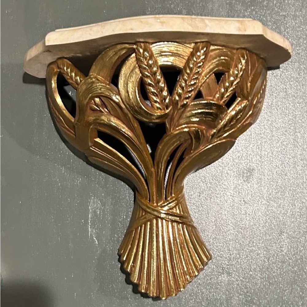 Vintage Syroco Elegant Gold Wall Sconce